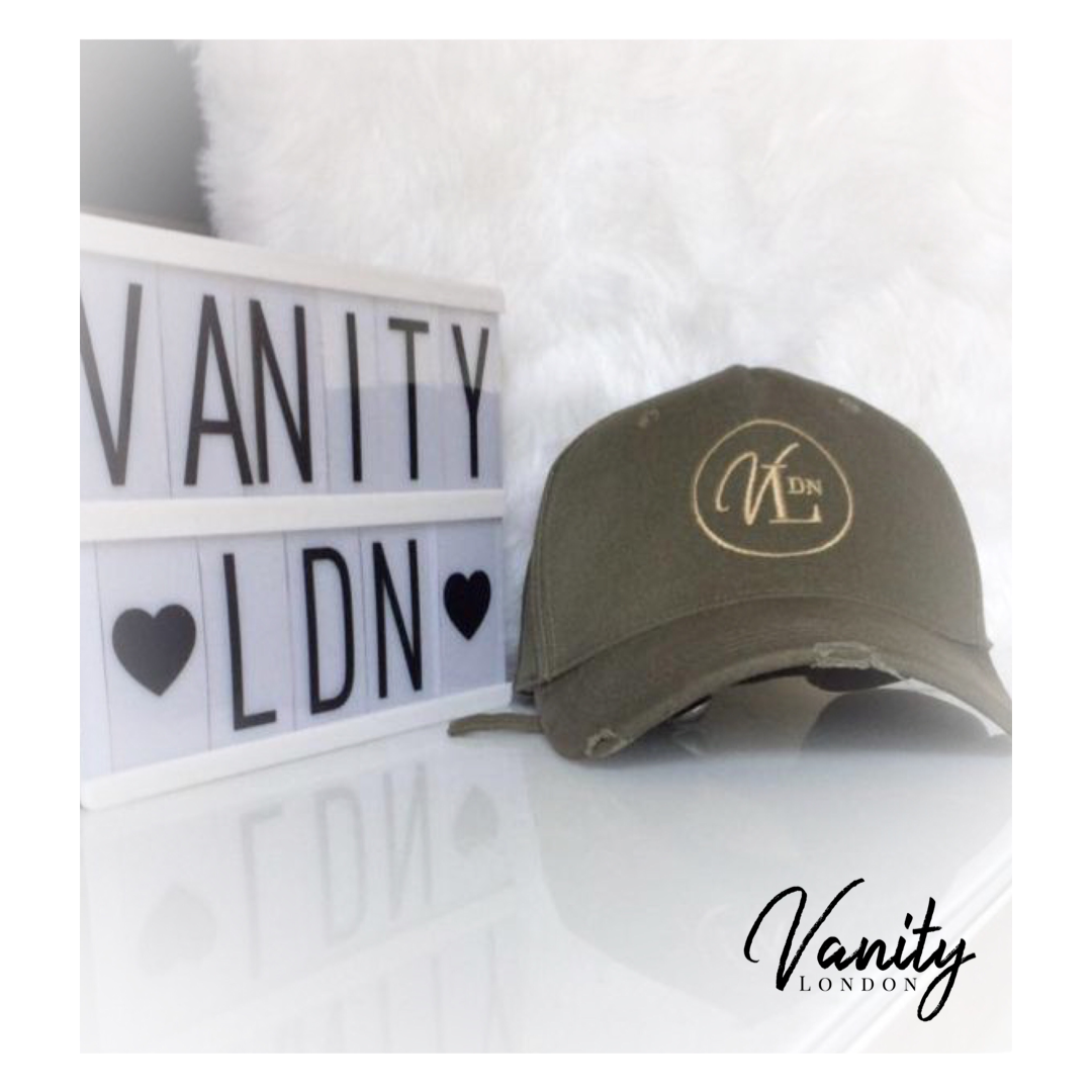 Badge logo hat